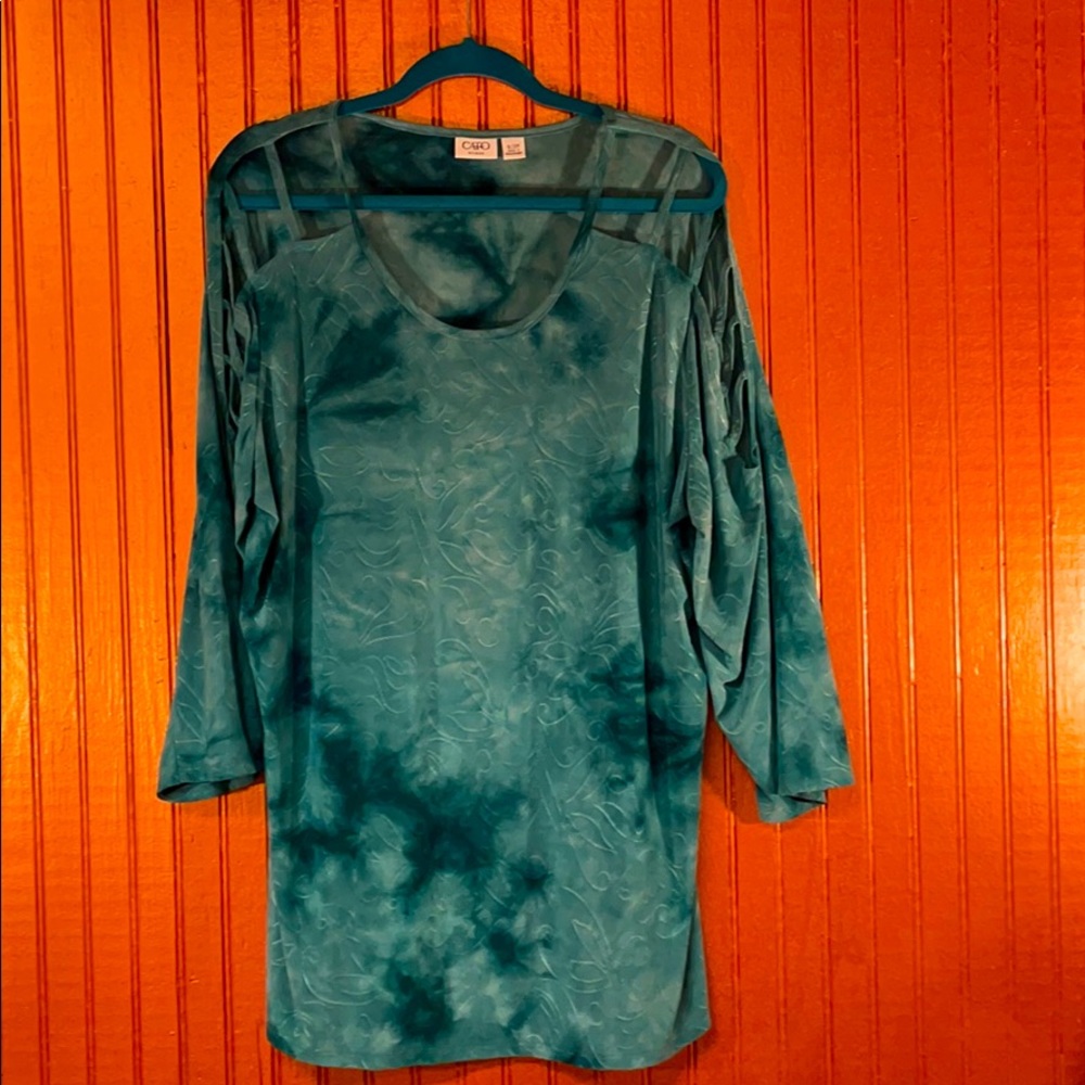 Cold shoulder top